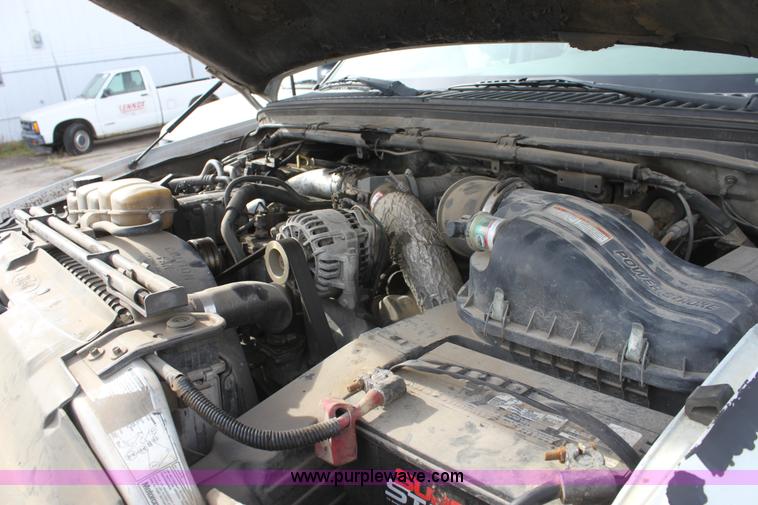 image for item E8219 1999 Ford F550 Super Duty box truck