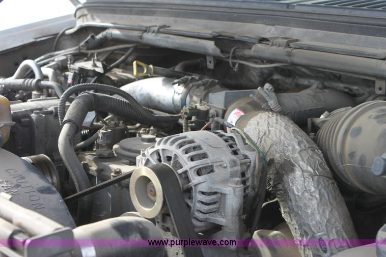 image for item E8219 1999 Ford F550 Super Duty box truck