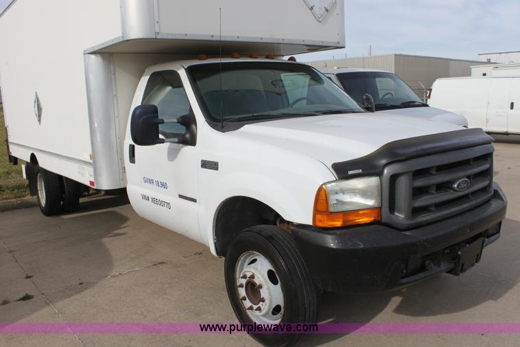 image for item E8219 1999 Ford F550 Super Duty box truck