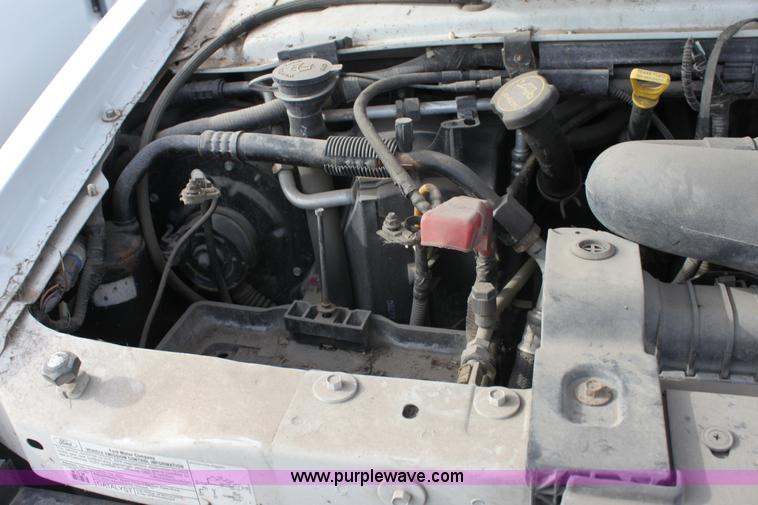 image for item E8221 2005 Ford E250 van