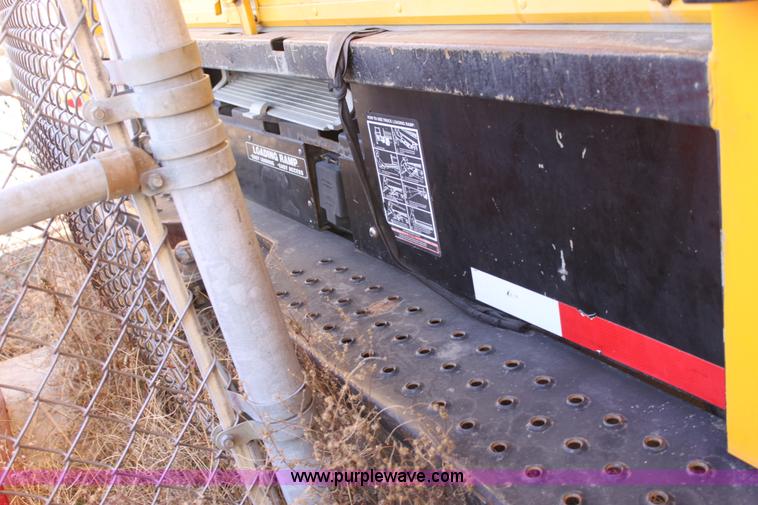 image for item E8230 2005 GMC Savana G3500 cargo van