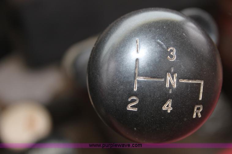 image for item E8240 1978 GMC Sierra 6000 flatbed truck