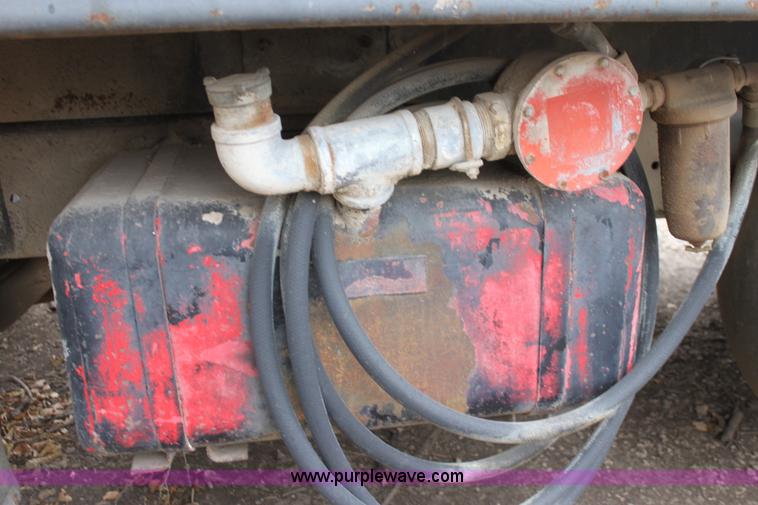 image for item E8240 1978 GMC Sierra 6000 flatbed truck