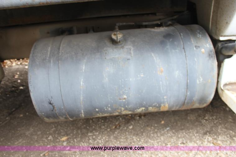 image for item E8240 1978 GMC Sierra 6000 flatbed truck