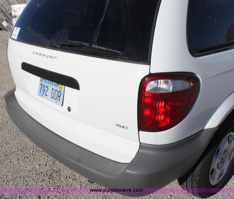 image for item E8253 2001 Dodge Caravan SE van