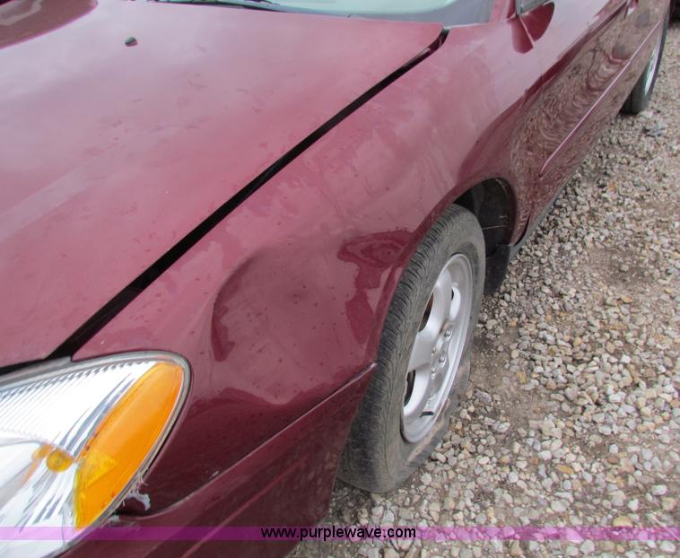 image for item E8266 2006 Ford Taurus SE