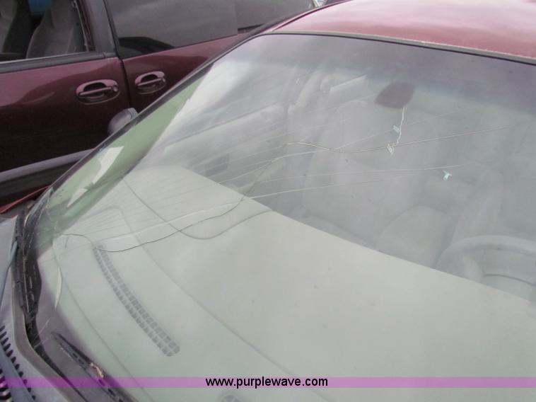 image for item E8266 2006 Ford Taurus SE