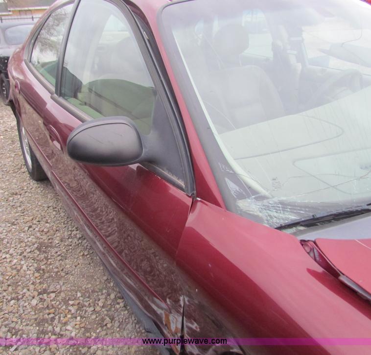 image for item E8266 2006 Ford Taurus SE