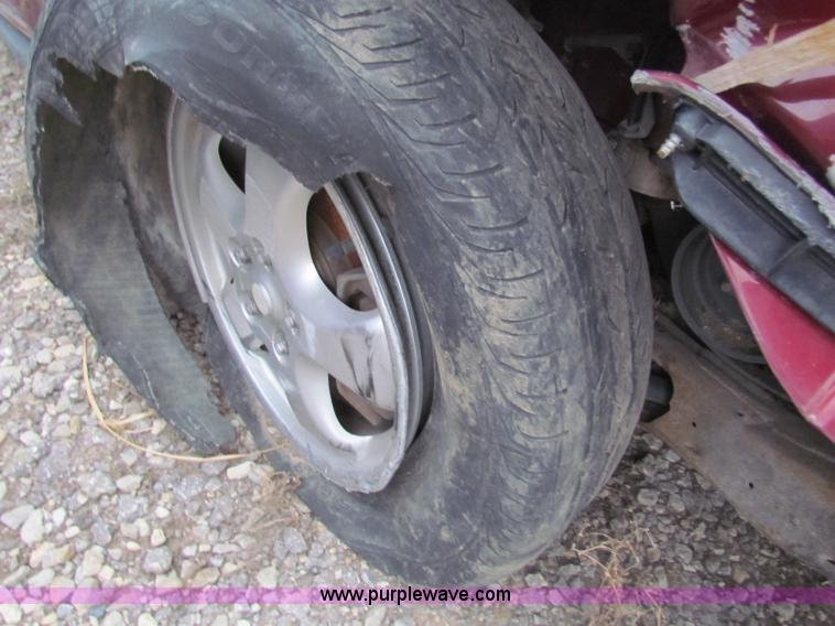 image for item E8266 2006 Ford Taurus SE