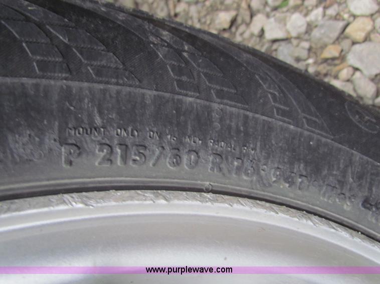 image for item E8266 2006 Ford Taurus SE