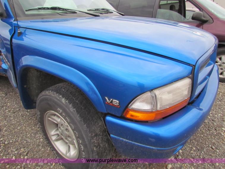 image for item E8268 1998 Dodge Durango SLT SUV