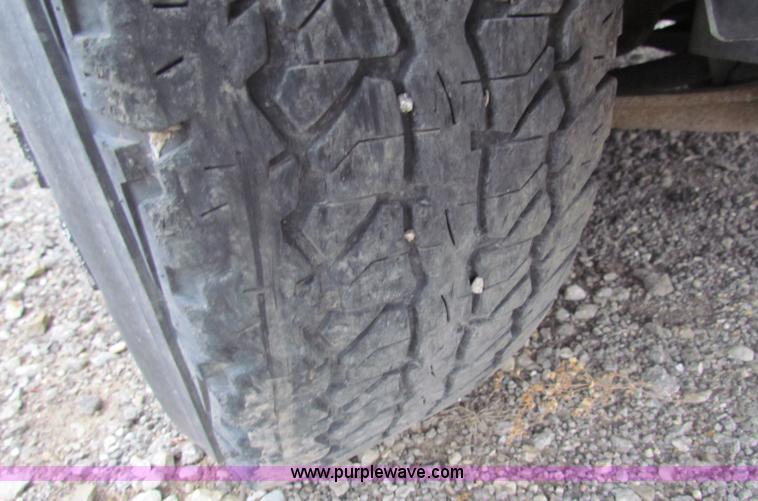 image for item E8268 1998 Dodge Durango SLT SUV