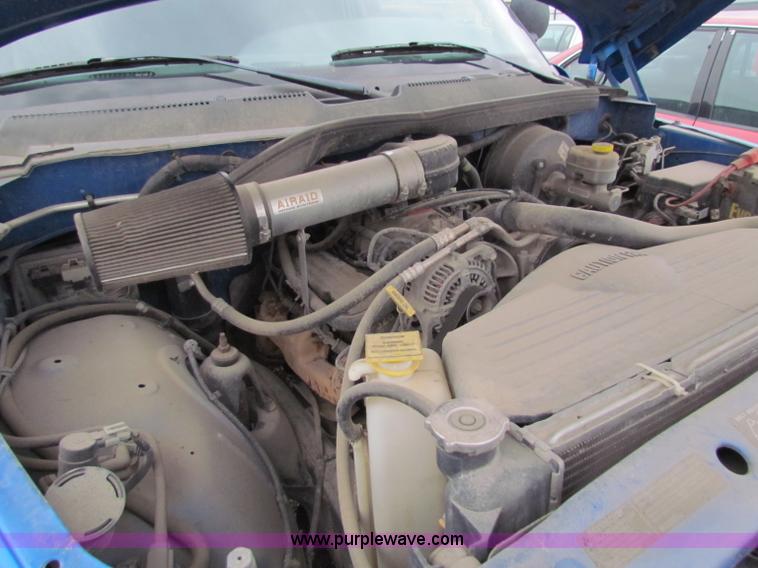 image for item E8270 2001 Dodge Ram 1500 Quad Cab pickup truck