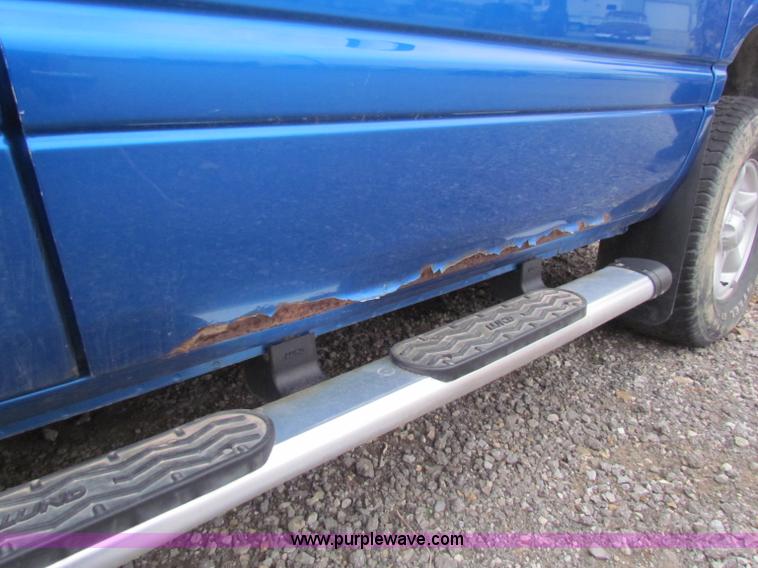 image for item E8270 2001 Dodge Ram 1500 Quad Cab pickup truck