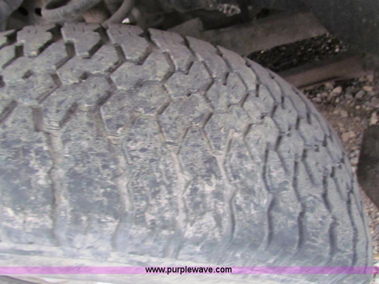 image for item E8270 2001 Dodge Ram 1500 Quad Cab pickup truck