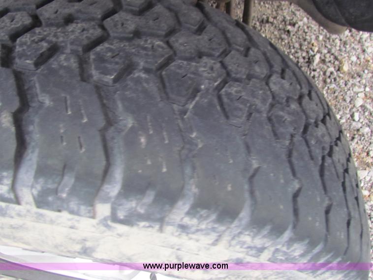 image for item E8270 2001 Dodge Ram 1500 Quad Cab pickup truck