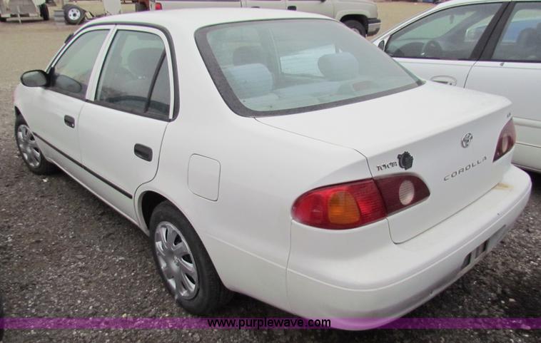 image for item E8274 2002 Toyota Corolla
