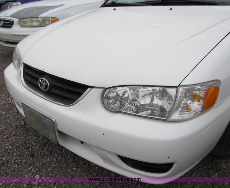 image for item E8274 2002 Toyota Corolla