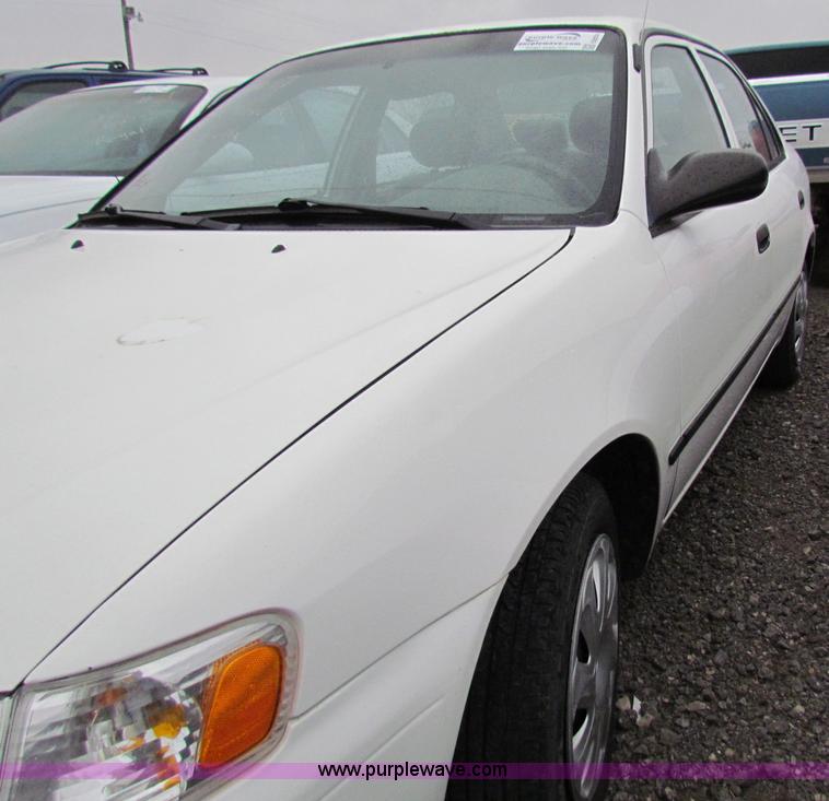 image for item E8274 2002 Toyota Corolla