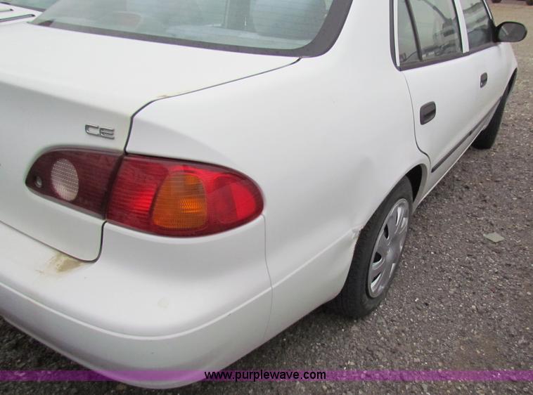 image for item E8274 2002 Toyota Corolla