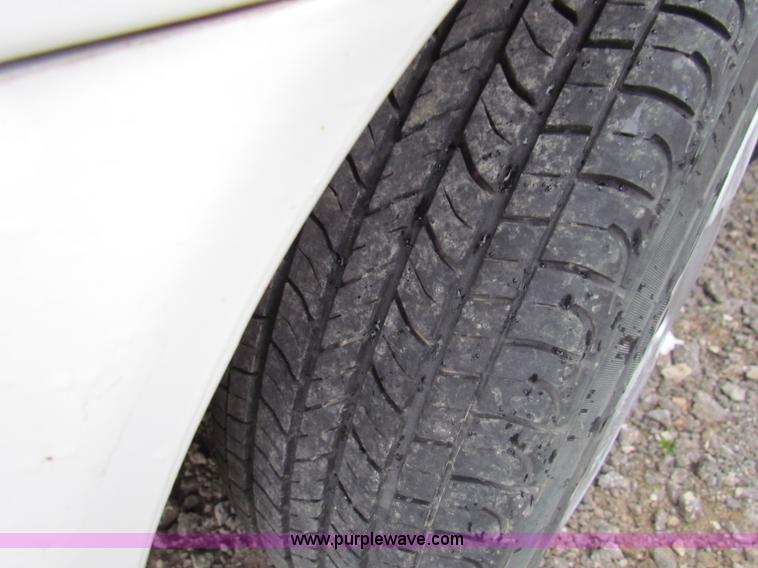 image for item E8274 2002 Toyota Corolla