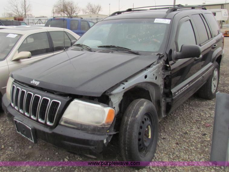 image for item E8277 2001 Jeep Grand Cherokee Limited SUV