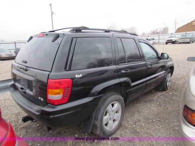 image for item E8277 2001 Jeep Grand Cherokee Limited SUV