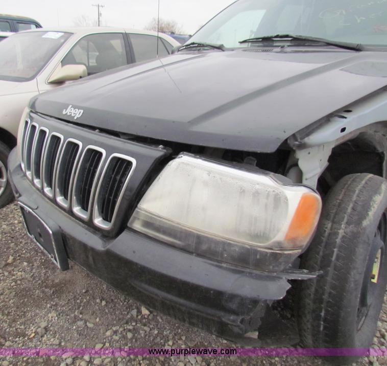 image for item E8277 2001 Jeep Grand Cherokee Limited SUV