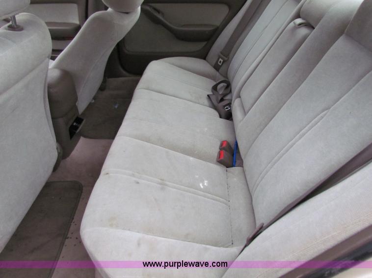 image for item E8278 1993 Toyota Camry LE