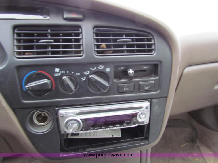 image for item E8278 1993 Toyota Camry LE