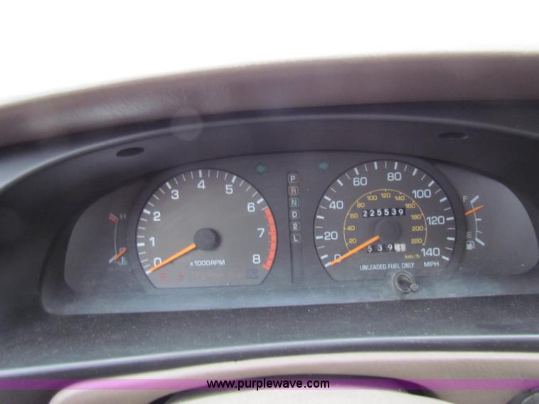 image for item E8278 1993 Toyota Camry LE