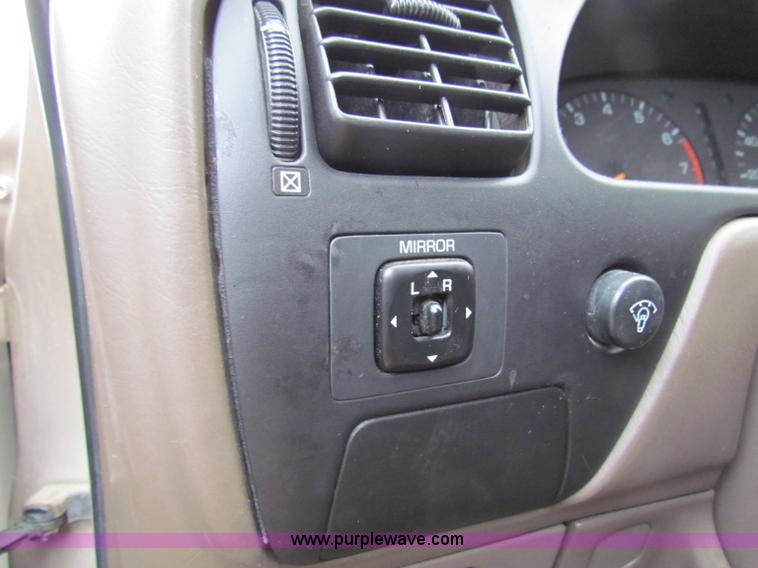 image for item E8278 1993 Toyota Camry LE