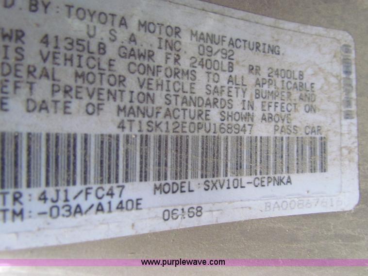 image for item E8278 1993 Toyota Camry LE