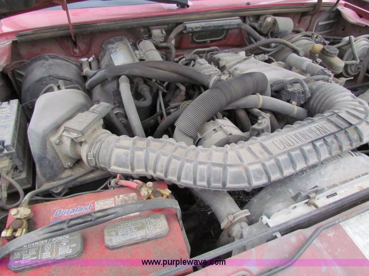 image for item E8288 1991 Ford Ranger SuperCab pickup truck