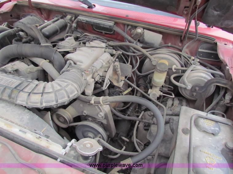image for item E8288 1991 Ford Ranger SuperCab pickup truck