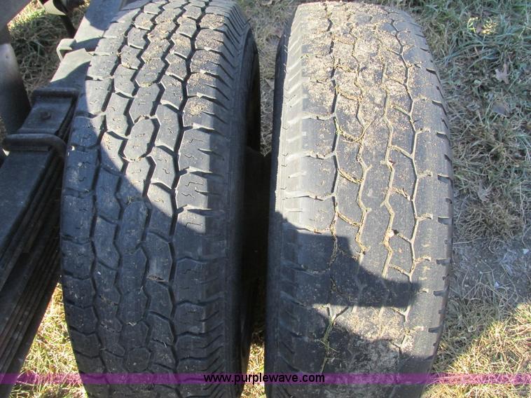 image for item F4123 2002 Chevrolet 3500 cab and chassis