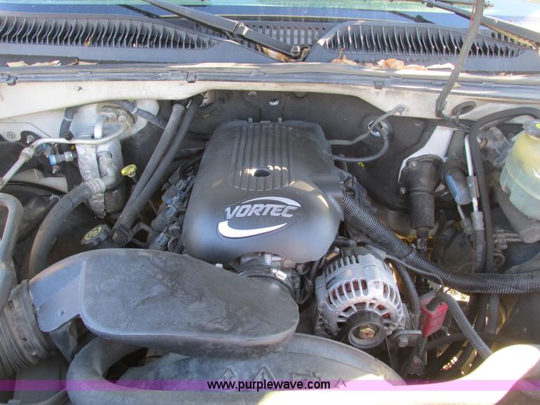 image for item F4123 2002 Chevrolet 3500 cab and chassis