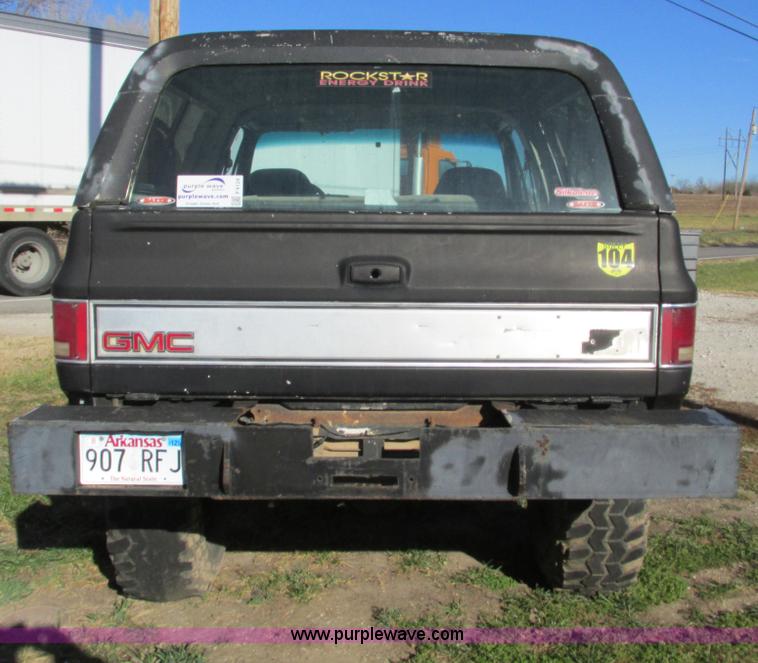 image for item F4124 1989 Chevrolet K5 Blazer SUV