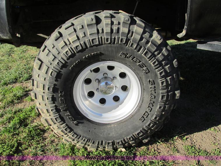 image for item F4124 1989 Chevrolet K5 Blazer SUV