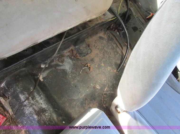 image for item F4124 1989 Chevrolet K5 Blazer SUV