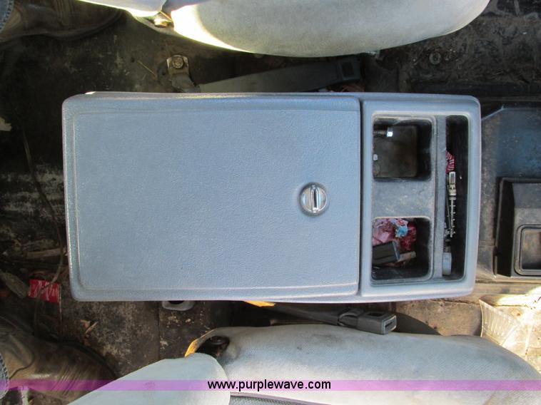 image for item F4124 1989 Chevrolet K5 Blazer SUV