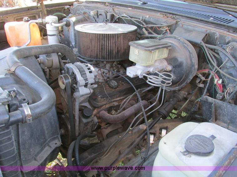 image for item F4124 1989 Chevrolet K5 Blazer SUV