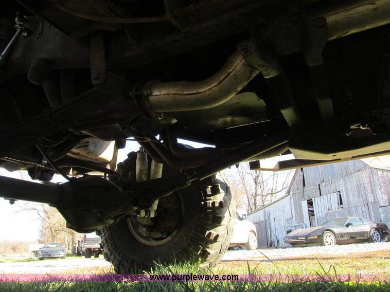 image for item F4124 1989 Chevrolet K5 Blazer SUV