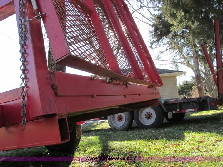 image for item F4153 2005 Hugh single axle trailer