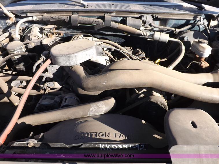 image for item F6359 1992 Ford Bronco XLT SUV