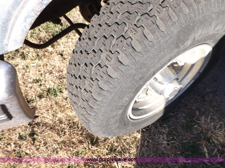 image for item F6359 1992 Ford Bronco XLT SUV