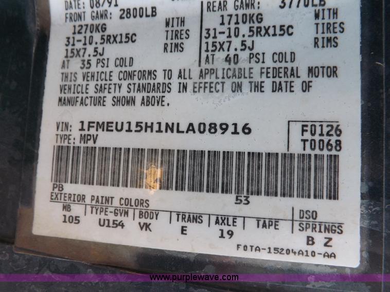 image for item F6359 1992 Ford Bronco XLT SUV