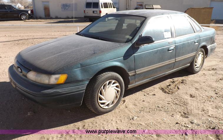 image for item F6360 1995 Ford Taurus