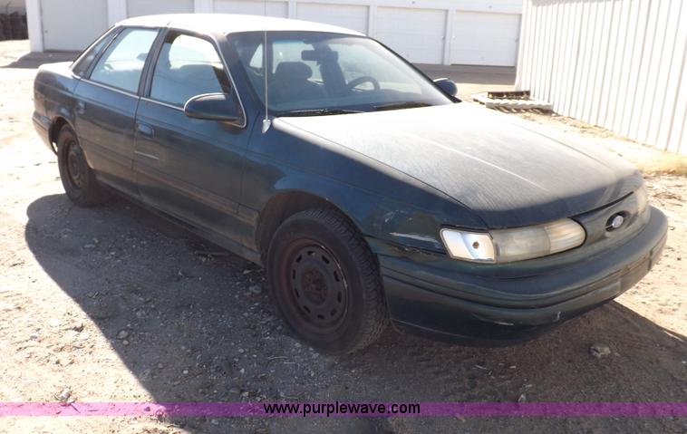 image for item F6360 1995 Ford Taurus