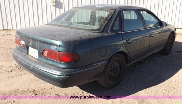 image for item F6360 1995 Ford Taurus